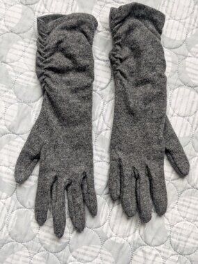 Ralph Lauren Women`s Grey Wool Cashmere  Blend Gloves Size L Mid Lengh